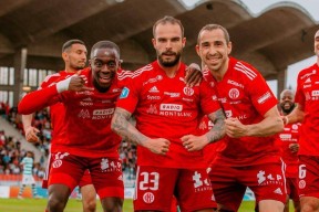 爱游戏sports-赛后法国杯焦点战，波尔图队长鼓劲，压力陡增，身体对抗强度拉满-爱游戏sports