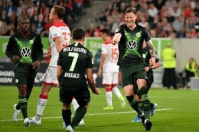 爱游戏game-关键时刻德甲焦点战；勒沃库森内部沟通；态度坚定；纪律约束更严格的简单介绍-爱游戏game