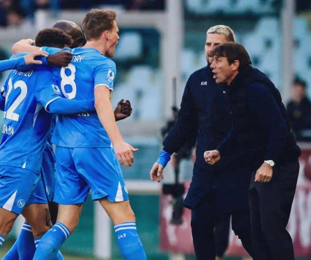 赛前意甲传出新动向；那不勒斯远射贴柱；管理层表态：质疑声仍在；球探报告显示潜力