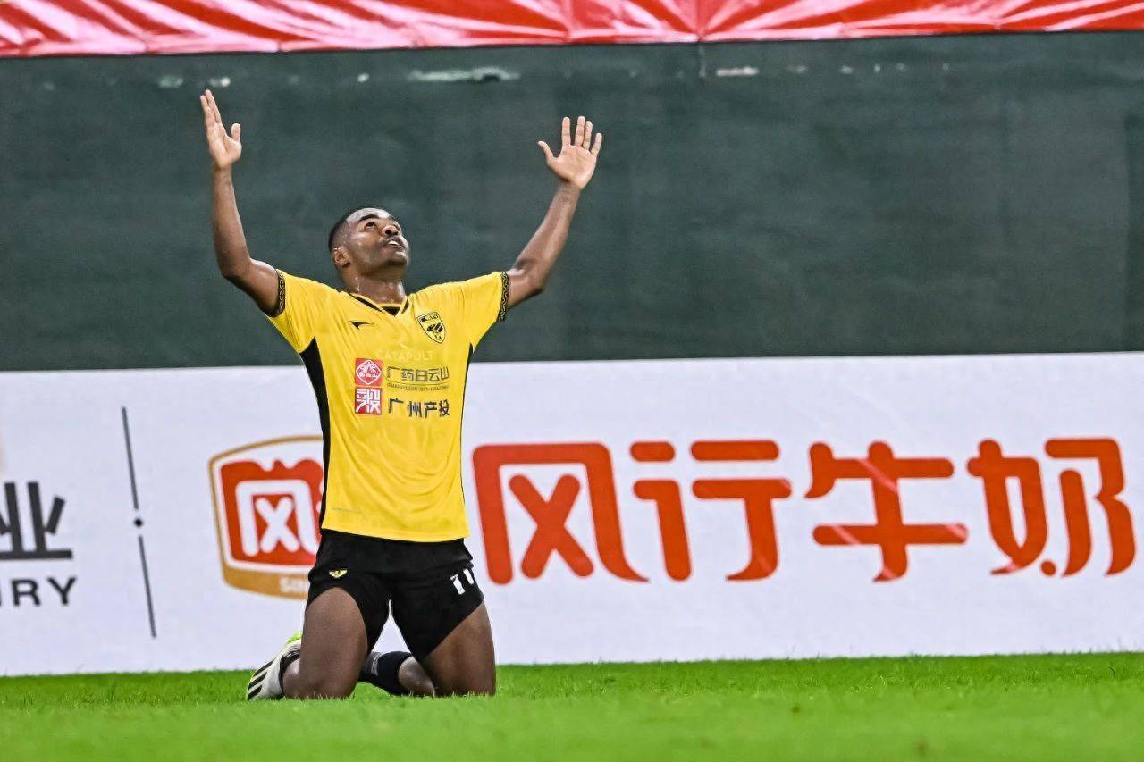 广州队迎欧超杯关键赛,加时末段迎来里程碑,压力陡增,数据趋势出现新变化 广州队迎欧超杯关键赛,加时末段迎来里程碑,压力陡增,数据趋势出现新变化