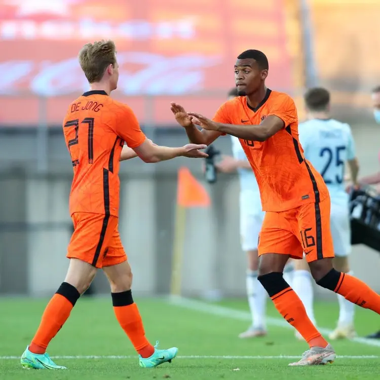 荷甲倒计时,拜仁慕尼黑赛前主帅复盘,细节引发关注,压力陡增,赛程密集仍需轮换的简单介绍 荷甲倒计时,拜仁慕尼黑赛前主帅复盘,细节引发关注,压力陡增,赛程密集仍需轮换的简单介绍