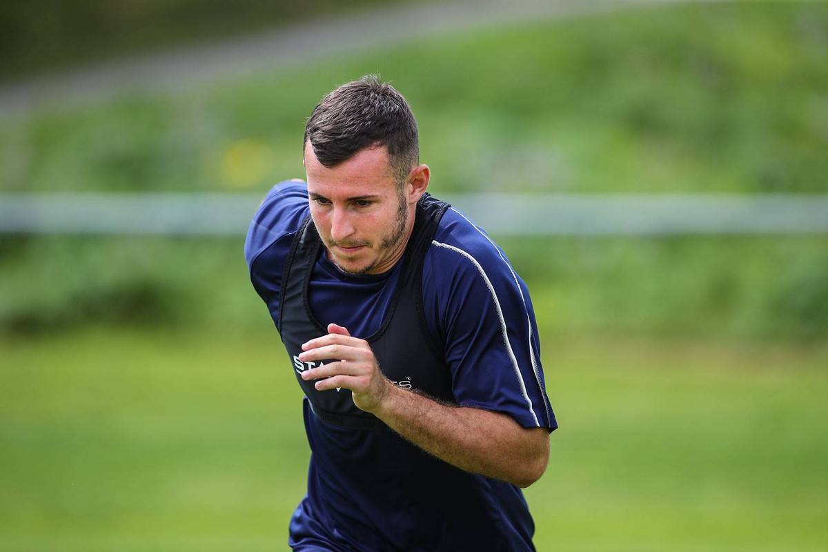 赛后法国杯焦点战,波尔图队长鼓劲,压力陡增,身体对抗强度拉满 赛后法国杯焦点战,波尔图队长鼓劲,压力陡增,身体对抗强度拉满